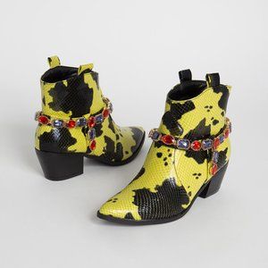 NEW‼️ Cowboy Pointy Toe Bootie in Cow & Gems